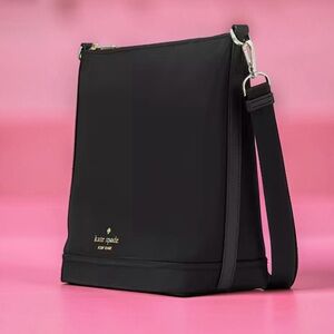 NWT!Kate Spade, New York,beautiful large Crossbody bag with space for all.Black.